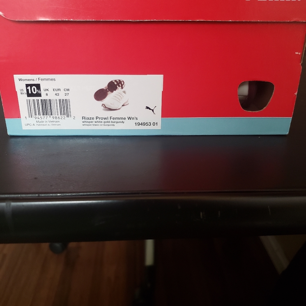 Shoes - Picture 4 of 4
